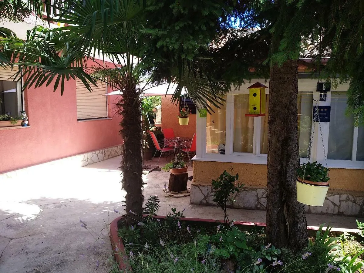 Apartman Plasse Rijeka 0*,  Croatia
