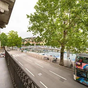 Premium Apartment